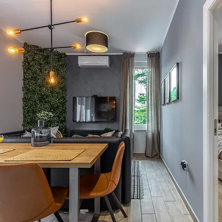 Number 1 Apartment *