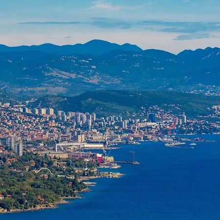 Number 1 Daire Rijeka